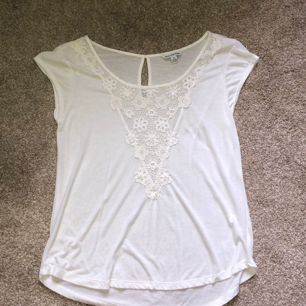 AE off white top
